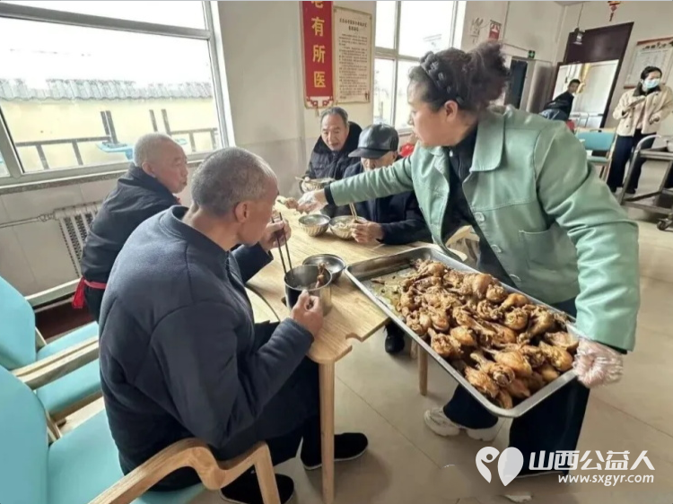 发扬尊老敬老传统美德冬至暖心关怀温暖夕阳----屯留正能量公益协会组织志愿者来到屯留区中心敬老院和这里的上百位老人共度冬至 - 第25张