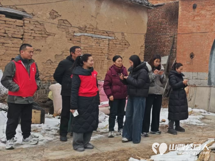 践行公益初心凝聚文明力量----长治圆梦公益深入乡村走进孤寡老人弱智身残贫困学生身边为他们送去生活物资陪他们谈心聊天开展健康关怀与心理慰藉 - 第7张 - 山西公益人 践行公益初心凝聚文明力量----长治圆梦公益深入乡村走进孤寡老人弱智身残贫困学生身边为他们送去生活物资陪他们谈心聊天开展健康关怀与心理慰藉 - 第7张
