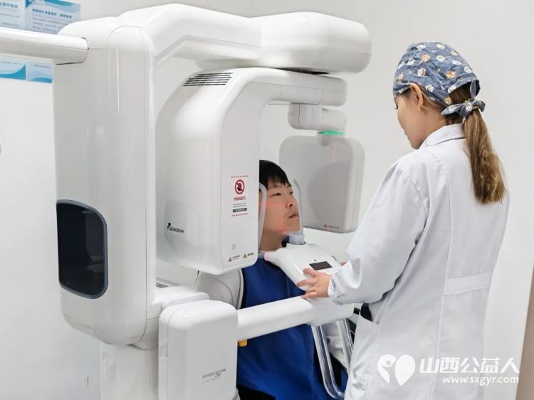 暖阳照龙城齿间传温情----山西省残疾人福利基金会山西省肢残人协会国际残疾人日・口腔健康公益行活动在诺雅口腔温情启幕山西中和坤源生物科技有限公司捐赠豆粉 - 第3张