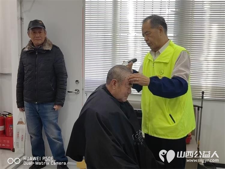 金色赋能暖夕阳志愿同行护安康 晋城市绿丝带志愿者协会携手中国银行矿区支行成立晋城暖阳义剪驿站让养老服务更有温度 - 第20张 - 山西公益人 金色赋能暖夕阳志愿同行护安康 晋城市绿丝带志愿者协会携手中国银行矿区支行成立晋城暖阳义剪驿站让养老服务更有温度 - 第20张