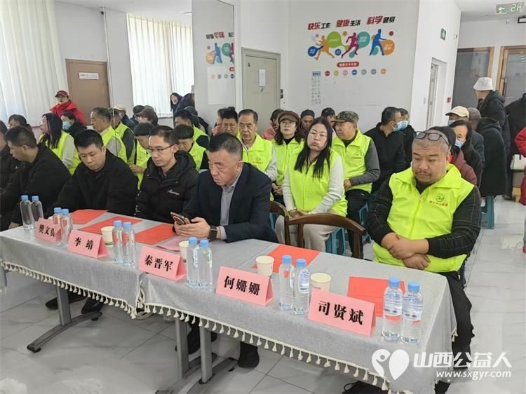 金色赋能暖夕阳志愿同行护安康 晋城市绿丝带志愿者协会携手中国银行矿区支行成立晋城暖阳义剪驿站让养老服务更有温度 - 第10张 - 山西公益人 金色赋能暖夕阳志愿同行护安康 晋城市绿丝带志愿者协会携手中国银行矿区支行成立晋城暖阳义剪驿站让养老服务更有温度 - 第10张