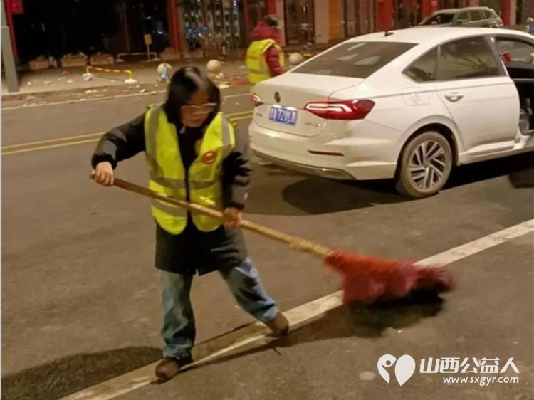 九年温情暖文水一杯姜茶敬晨光----文水县爱心帮扶志愿者协会元旦开展慰问环卫工人志愿活动 - 第21张