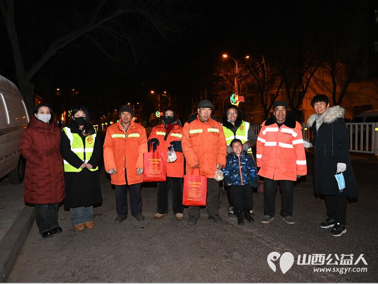 九年温情暖文水一杯姜茶敬晨光----文水县爱心帮扶志愿者协会元旦开展慰问环卫工人志愿活动 - 第3张