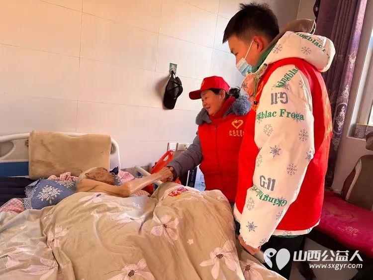 元旦三访桑榆暖病榻红色志愿践初心----忻州市红色志愿者三度慰问晚霞养老院86岁老党员蔚茂林老人 - 第7张