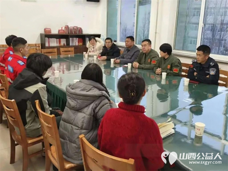 吕梁市中志协救援队用爱心收官2025！为家庭因病致贫的困境学子送去新年温暖选购了包含上衣裤子运动鞋的整套新衣物 - 第5张