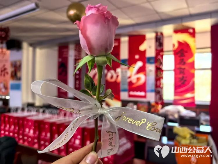 柔韧之光·共织未来----吕梁市离石区青年志愿者协会妇联这场座谈会燃爆冬日温暖启航颁奖典礼是对巾帼英雄们最真挚的敬意 - 第6张