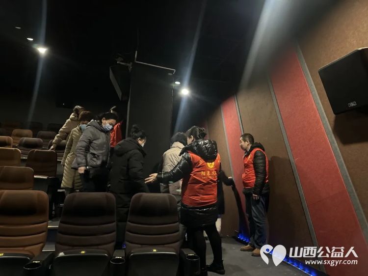 阳泉市义工联合会携阳泉九达国际影城邀请99位老人免费观看了热播电影《点到为止》 - 第16张