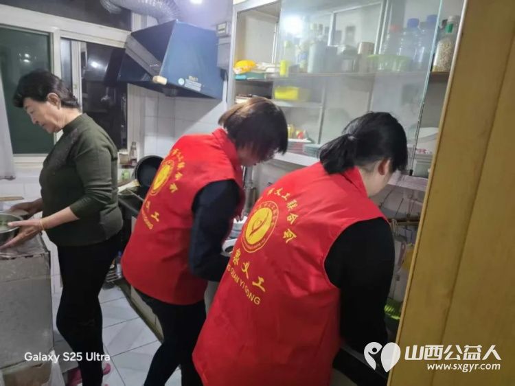 2025年12月阳泉市义工联一如既往的开展幸福家园敬老服务14位服务对象提供了志愿服务服务守护老人们的幸福晚年 - 第40张