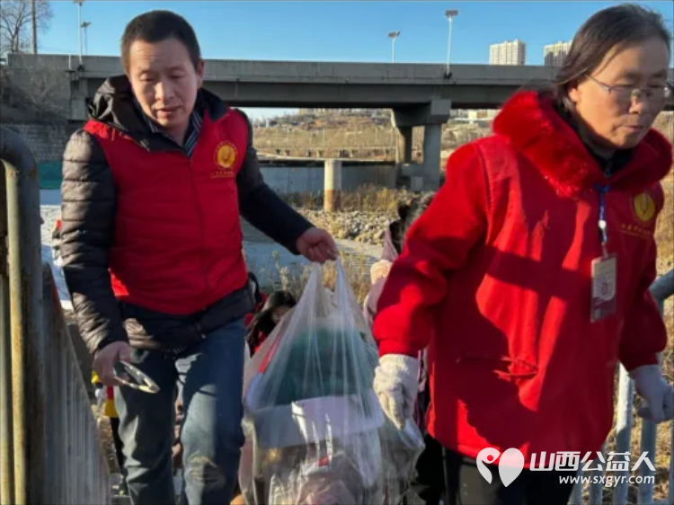 保护母亲河 阳泉义工联合会2026年1月11日组织义工巡河净滩活动在白羊墅湿地公园开展 - 第30张