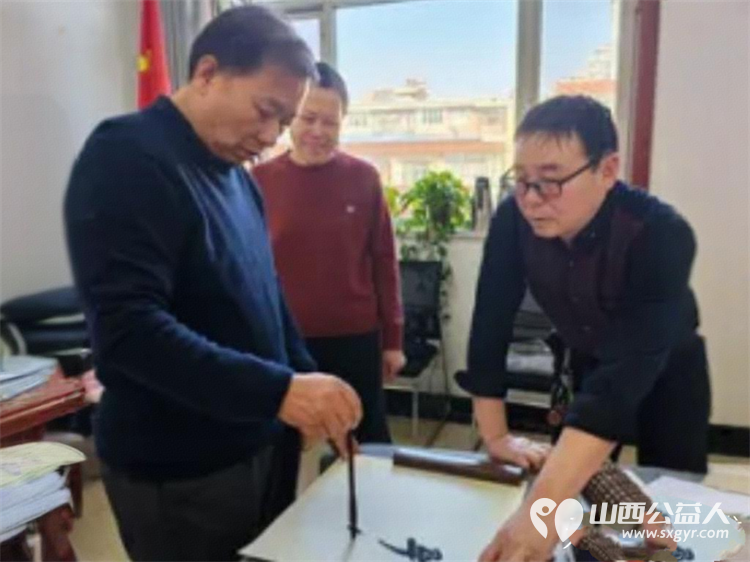 笔尖藏年味福气满原平----2026原平市文联万福迎春送福活动走进职工俱乐部为奋战在各行各业的职工们送上一份暖意融融的文化年味 - 第4张