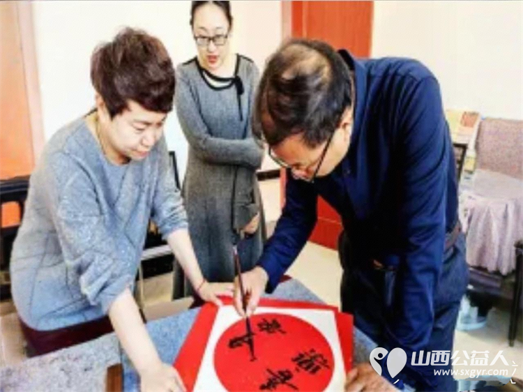 笔尖藏年味福气满原平----2026原平市文联万福迎春送福活动走进职工俱乐部为奋战在各行各业的职工们送上一份暖意融融的文化年味 - 第9张