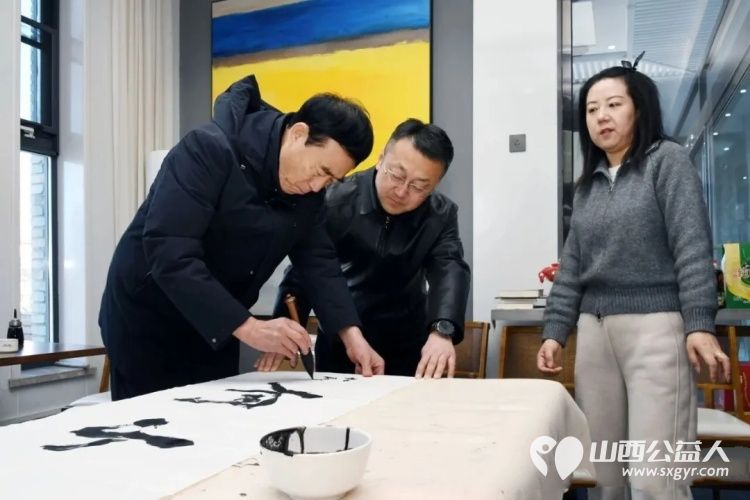 忻州市五台山书画院书画家们赴偏关老牛湾开展文化采风暨赠联送福活动为当地百姓与四方游客奉上浓浓新春祝福 - 第15张