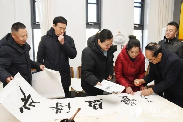 忻州市五台山书画院书画家们赴偏关老牛湾开展文化采风暨赠联送福活动为当地百姓与四方游客奉上浓浓新春祝福 - 第19张