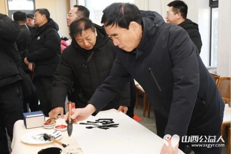 忻州市五台山书画院书画家们赴偏关老牛湾开展文化采风暨赠联送福活动为当地百姓与四方游客奉上浓浓新春祝福 - 第21张