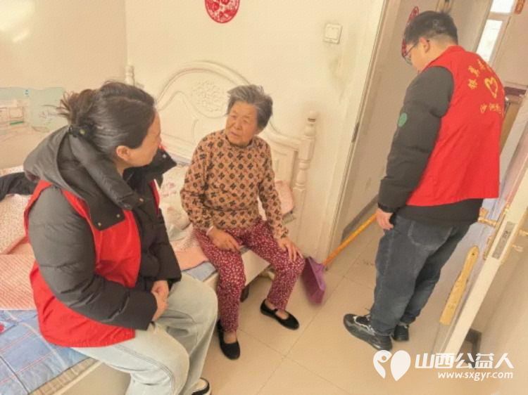 情暖空巢老人志愿关爱暖人心 原平市吉祥街道沙河桥社区组织工作人员与志愿者开展空巢老人关爱服务活动 - 第3张