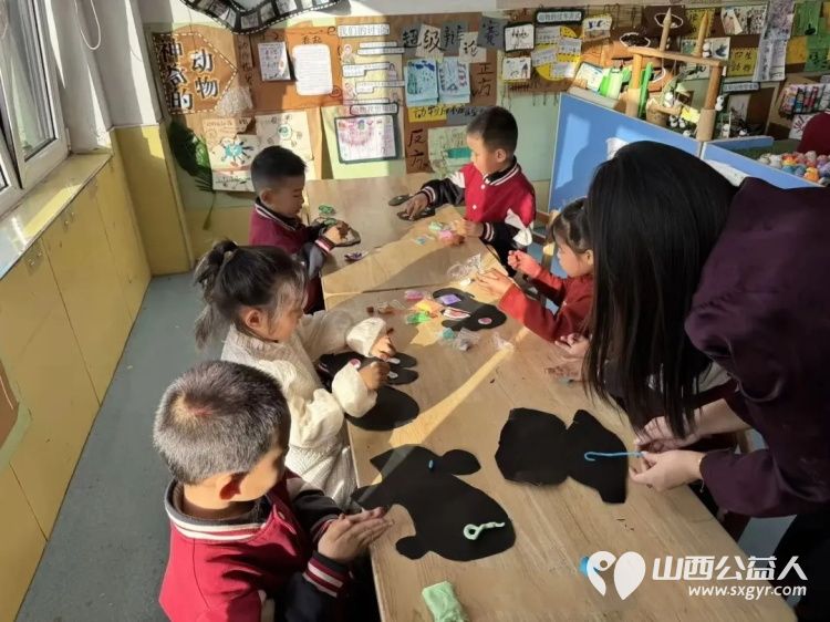 公益润童心非遗伴成长----交城县顺风公益协会西街社区儿童服务站走进梁家庄幼儿园和孩子们共同开启了一场充满童趣与创意的文化探索之旅 - 第6张