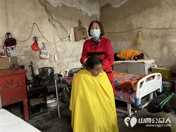 浓浓敬老情情暖夕阳红 长治市阳光困境儿童帮扶协会志愿者走进上党区西火镇峰北底村开展义务理发活动 - 第14张 - 山西公益人 浓浓敬老情情暖夕阳红 长治市阳光困境儿童帮扶协会志愿者走进上党区西火镇峰北底村开展义务理发活动 - 第14张