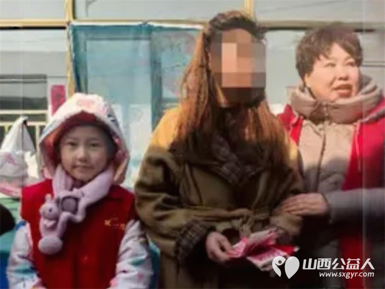 冬日暖阳情暖平顺----长治市爱心妈妈团队奔赴平顺县北社乡西北坡村手提米面油牛奶鸡蛋等物资慰问因患重病瘫痪在床的王延丽 - 第17张 - 山西公益人 冬日暖阳情暖平顺----长治市爱心妈妈团队奔赴平顺县北社乡西北坡村手提米面油牛奶鸡蛋等物资慰问因患重病瘫痪在床的王延丽 - 第17张