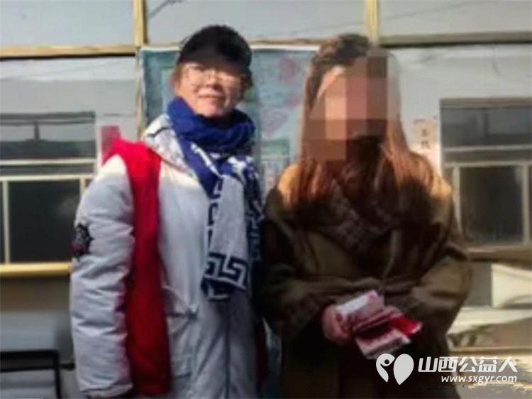 冬日暖阳情暖平顺----长治市爱心妈妈团队奔赴平顺县北社乡西北坡村手提米面油牛奶鸡蛋等物资慰问因患重病瘫痪在床的王延丽 - 第15张 - 山西公益人 冬日暖阳情暖平顺----长治市爱心妈妈团队奔赴平顺县北社乡西北坡村手提米面油牛奶鸡蛋等物资慰问因患重病瘫痪在床的王延丽 - 第15张