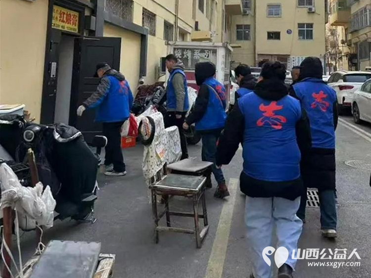 爱只因有你----长治市小雨点公益志愿者协会组织志愿者去看望了生病的老志愿者为她们送去了关爱 - 第2张 - 山西公益人 爱只因有你----长治市小雨点公益志愿者协会组织志愿者去看望了生病的老志愿者为她们送去了关爱 - 第2张