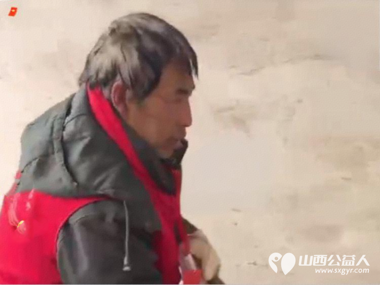 雪天暖人心帮扶守希望----长治市善泽留守困境儿童救助协会爱心行动助力特殊家庭舒心过年对张新娥一家开展专项爱心帮扶活动以环境整治物资捐赠为主 - 第11张 - 山西公益人 雪天暖人心帮扶守希望----长治市善泽留守困境儿童救助协会爱心行动助力特殊家庭舒心过年对张新娥一家开展专项爱心帮扶活动以环境整治物资捐赠为主 - 第11张