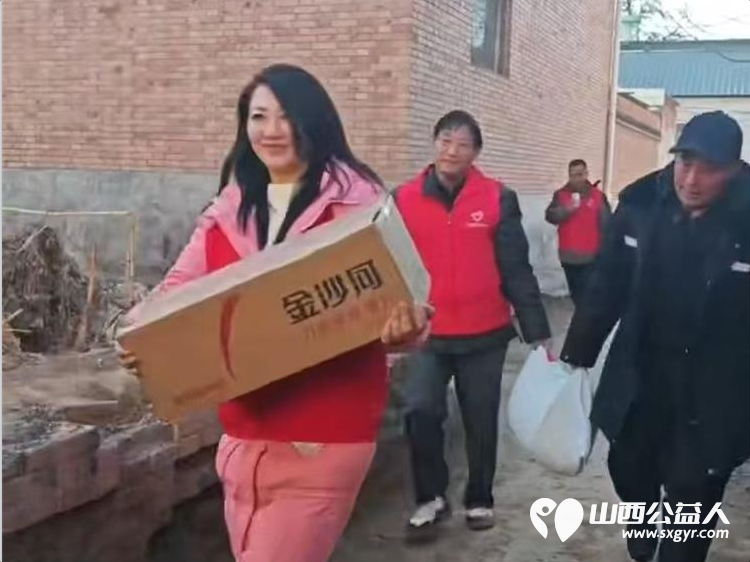 新岁启封初心不改 长治圆梦公益协会组织志愿者来到长治市西北呈村看望残疾老人和五保户并送去米面油面片方便面等生活物资 - 第22张 - 山西公益人 新岁启封初心不改 长治圆梦公益协会组织志愿者来到长治市西北呈村看望残疾老人和五保户并送去米面油面片方便面等生活物资 - 第22张