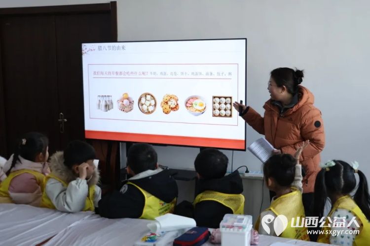 腊八传薪火实践育新人----浑源县青年志愿者协会组织思源社区35名青少年开展传统文化社会实践活动让青少年感知腊八节的文化底蕴 - 第7张 - 山西公益人 腊八传薪火实践育新人----浑源县青年志愿者协会组织思源社区35名青少年开展传统文化社会实践活动让青少年感知腊八节的文化底蕴 - 第7张