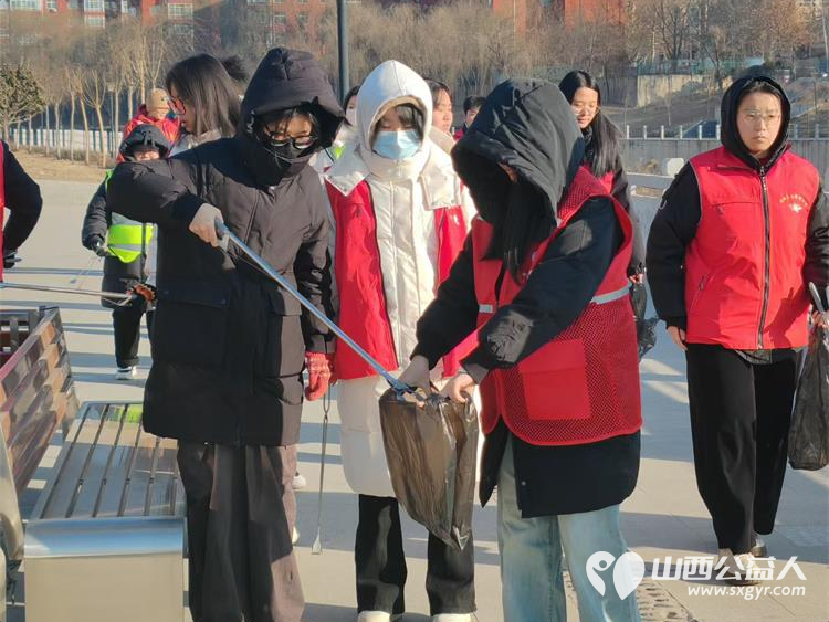 守文峪清流 我们美好的寒假志愿假期 文水县爱心帮扶志愿者协会1月22日组织文水县返乡大学生保护文峪河环保志愿行活动 - 第4张