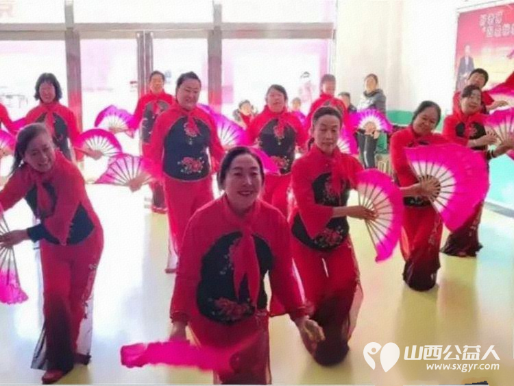 党建引领聚大爱 情暖校园护童心----吕梁市中志协救援队联合公益组织及爱心人士走进临县招贤镇寄宿制小学慰问留守儿童赠送学习用品等价值一万一千余元 - 第7张 - 山西公益人 党建引领聚大爱 情暖校园护童心----吕梁市中志协救援队联合公益组织及爱心人士走进临县招贤镇寄宿制小学慰问留守儿童赠送学习用品等价值一万一千余元 - 第7张