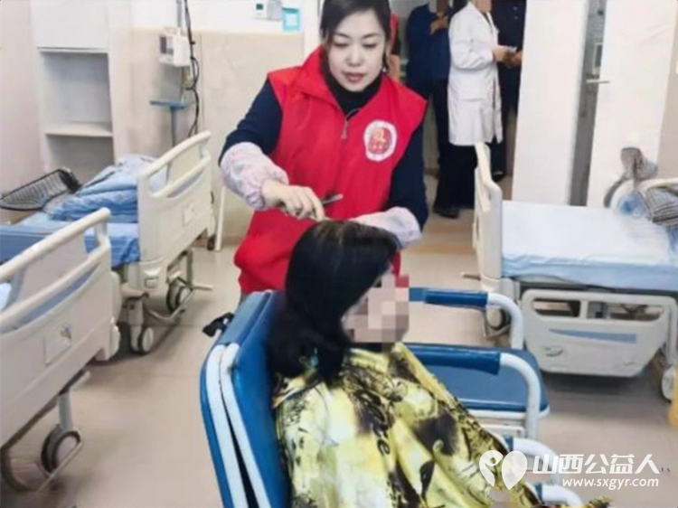 公益理发进病房温情服务暖人心----长治市义工协会联合和济医院神经内科开展便民活动解决住院患者理发难问题 - 第3张