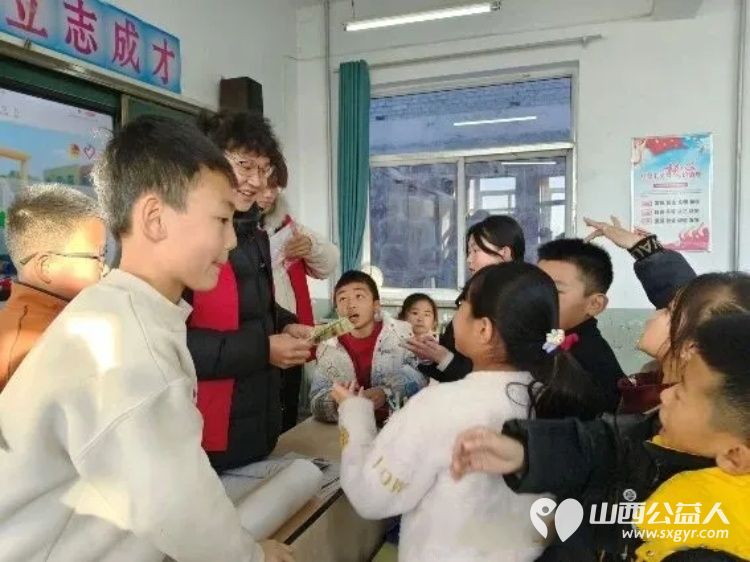 山西农业大学大学生支农队志愿服务队走进榆次区什贴小学开展安全支教活动以专业力量将安全理念与核心价值深植乡村儿童心中 - 第3张 - 山西公益人 山西农业大学大学生支农队志愿服务队走进榆次区什贴小学开展安全支教活动以专业力量将安全理念与核心价值深植乡村儿童心中 - 第3张