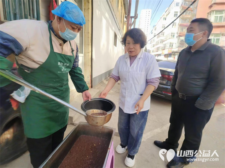 长治雨花斋二部第九届腊八施粥：九年温情暖古城从腊八节前两天开始连续四天将为市民免费赠送3000份腊八粥 - 第16张