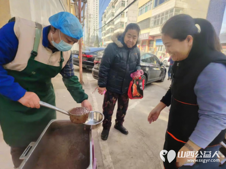 长治雨花斋二部第九届腊八施粥：九年温情暖古城从腊八节前两天开始连续四天将为市民免费赠送3000份腊八粥 - 第17张