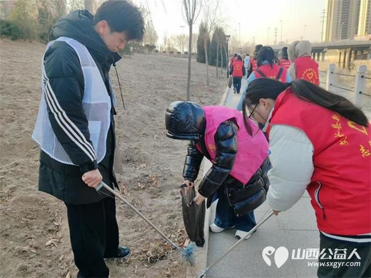 守护生态绿我们一直在行动 1月24日文水县爱心帮扶志愿者协会继续组织返乡大学生与志愿者们共同奔赴文峪河畔合力清理出4袋垃圾 - 第7张