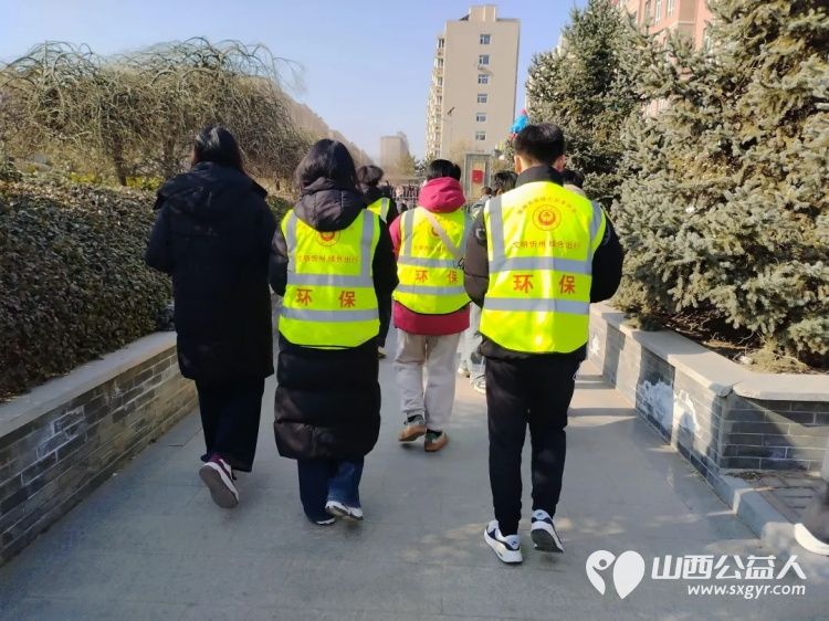 青春护蓝焰 文明过新春----忻州市环保志愿者协会组织青年志愿者队伍走进怡居苑社区开展烟花爆竹禁限燃放宣传活动 - 第5张