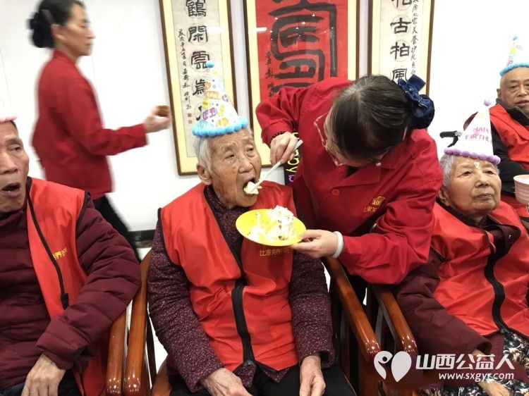 情暖一月寿宴启新----太原市杏花岭区比家美慈爱养护院2026年1月集体生日会让岁月满是甜蜜 - 第13张