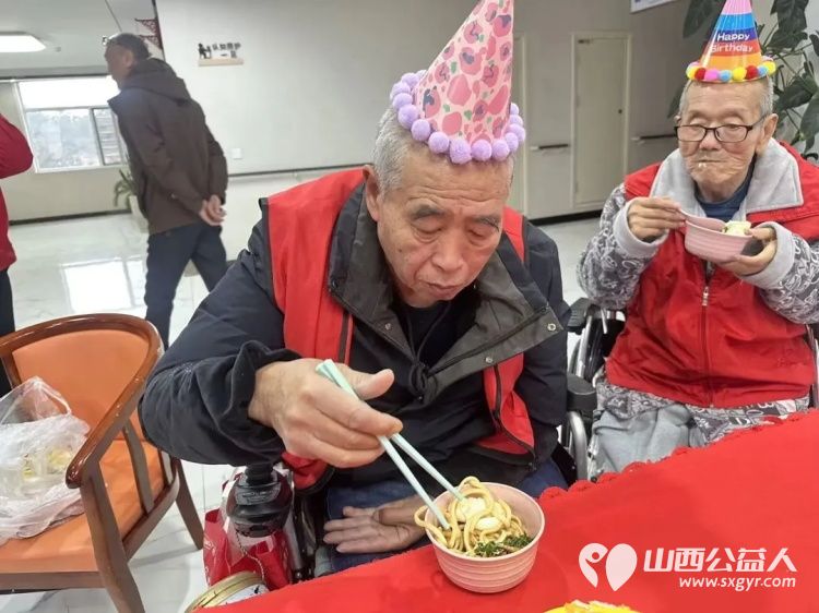 情暖一月寿宴启新----太原市杏花岭区比家美慈爱养护院2026年1月集体生日会让岁月满是甜蜜 - 第7张