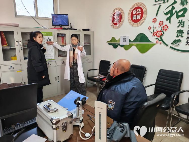 介休市敬老协会孝善行活动2026年1月24日走进连福镇新三屯村为60岁以上所有老人爱心理发体检 - 第6张