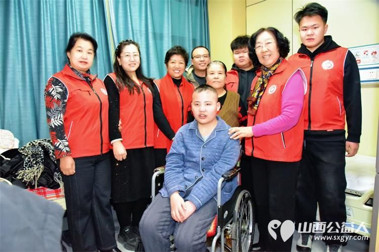 太原市学花志愿服务中心党支部组织志愿者对全国劳模王收秋、全国劳模董林、中国好人陈银娃进行了慰问感谢山西永乐苑粮油食品有限公司的赞助 - 第5张