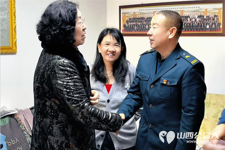 太原市学花志愿服务中心党支部组织志愿者对全国劳模王收秋、全国劳模董林、中国好人陈银娃进行了慰问感谢山西永乐苑粮油食品有限公司的赞助 - 第7张