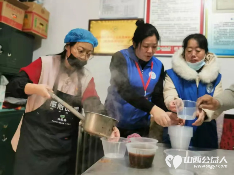 长治雨花斋二部第九届腊八施粥：九年温情暖古城从腊八节前两天开始连续四天将为市民免费赠送3000份腊八粥 - 第11张