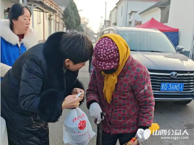 长治雨花斋二部第九届腊八施粥：九年温情暖古城从腊八节前两天开始连续四天将为市民免费赠送3000份腊八粥 - 第10张