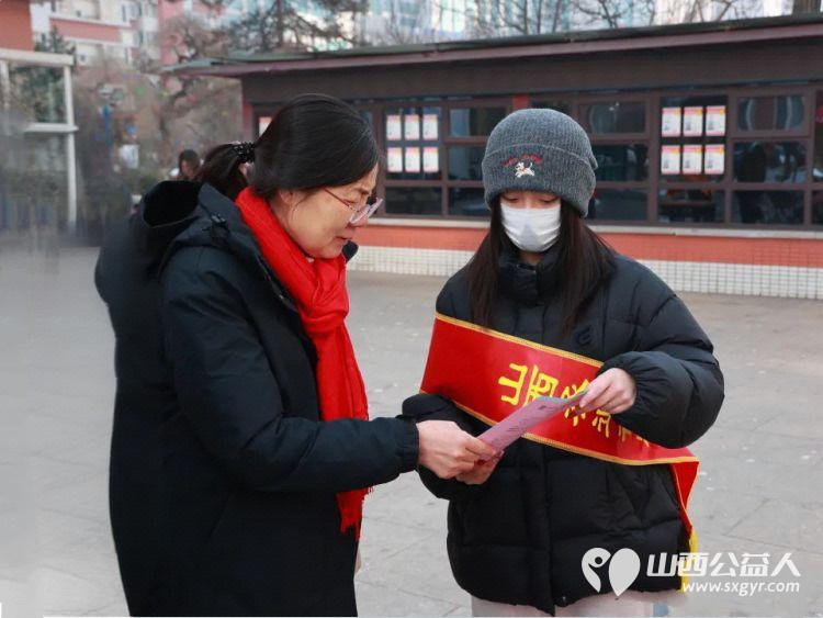 法润民心暖社区公益普法护安康----山西丞迪律师事务所走进太原市丽华苑社区开展普法宣传活动为辖区居民送上了一份法治暖心礼 - 第5张