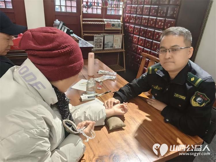 太原市中检中医救援队组织志愿者走社区走工厂走农村前去傅山园做义诊活动宣传中医让更多的人学中医懂中医 - 第2张