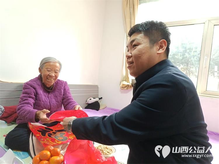 助残暖冬传温情两节慰问暖人心----浑源县民政局、浑源县残联、残志协会联合永安镇步云社区开展助残暖冬两节送温暖志愿服务活动慰问了三户生活困难家庭 - 第7张