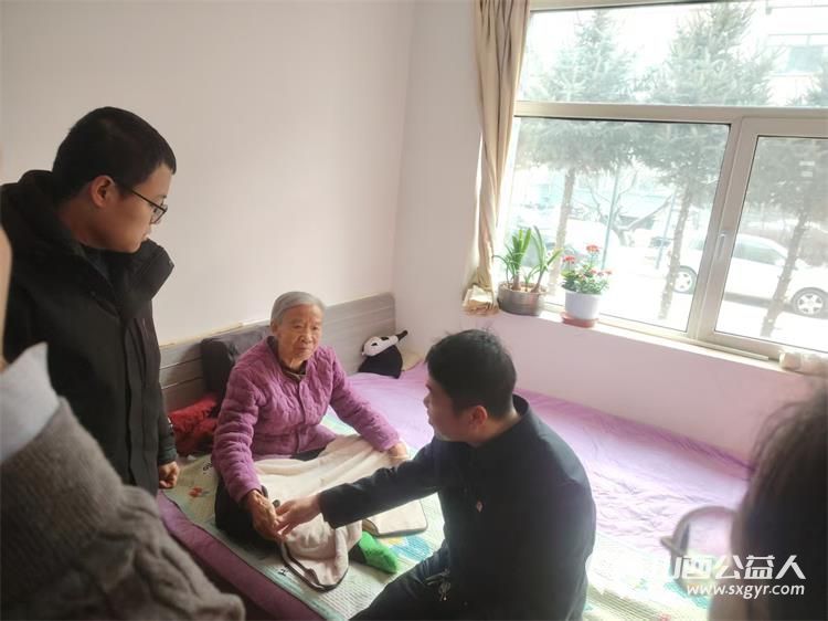 助残暖冬传温情两节慰问暖人心----浑源县民政局、浑源县残联、残志协会联合永安镇步云社区开展助残暖冬两节送温暖志愿服务活动慰问了三户生活困难家庭 - 第8张