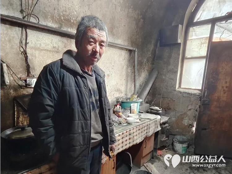 2026年春节寿阳县卡卡公益暖冬行动微光聚暖情系民生寿阳县卡卡公益为朝阳镇南燕竹镇等5个乡镇14户特殊家庭送暖 - 第8张