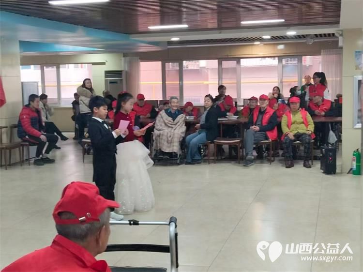 太原市志愿者小分队组织志愿者去享堂养老院看望慰问老人们让老人们感受到了家人般的关怀与温暖也生动诠释了无私奉献的志愿精神 - 第32张