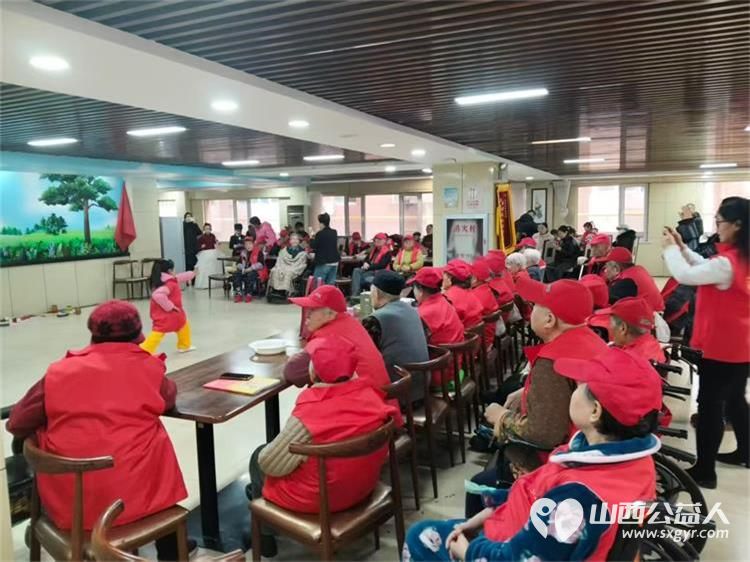 太原市志愿者小分队组织志愿者去享堂养老院看望慰问老人们让老人们感受到了家人般的关怀与温暖也生动诠释了无私奉献的志愿精神 - 第18张