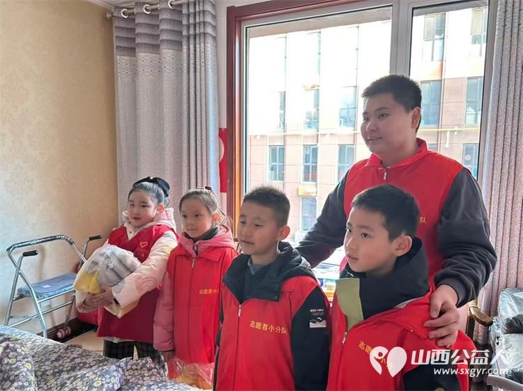 太原市志愿者小分队组织志愿者去享堂养老院看望慰问老人们让老人们感受到了家人般的关怀与温暖也生动诠释了无私奉献的志愿精神 - 第24张